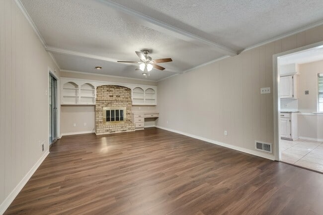 Building Photo - 2240 Babalos Ln