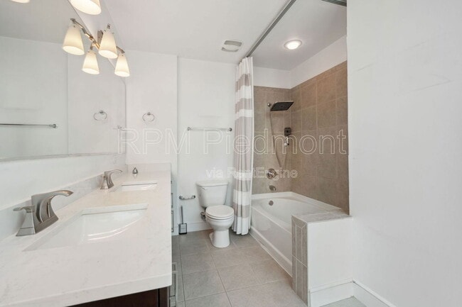 Building Photo - 44 Peachtree Pl NW