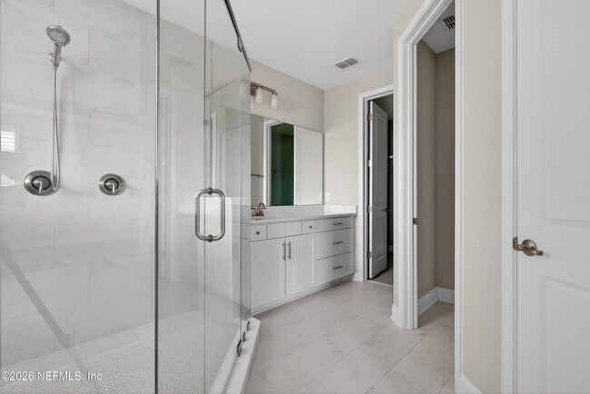 Building Photo - 527 Marquesa Cir