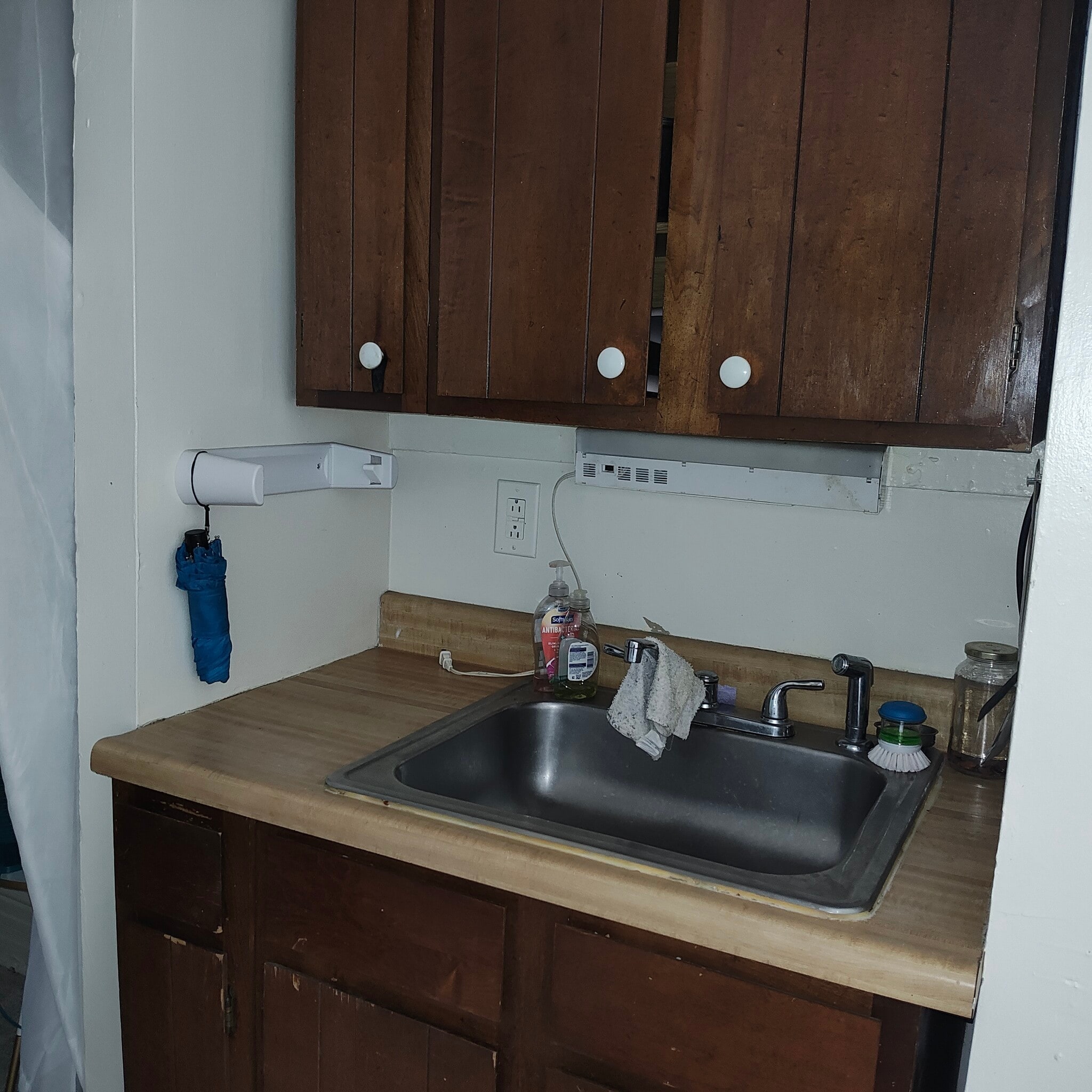 Building Photo - 535 W 8th St