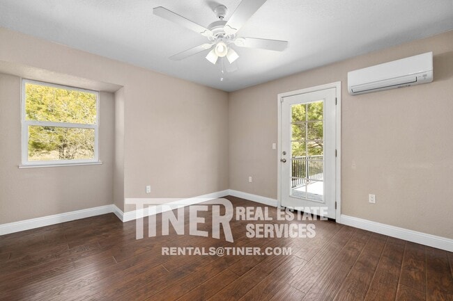 Building Photo - 4281 Silver Dove Way