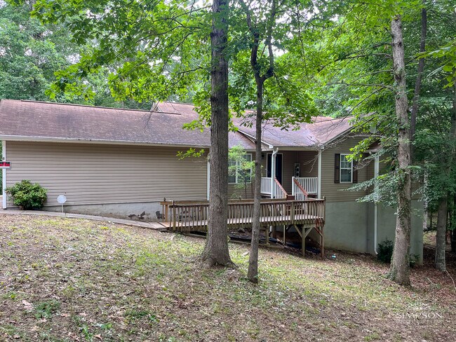 Primary Photo - 6238 King George Dr