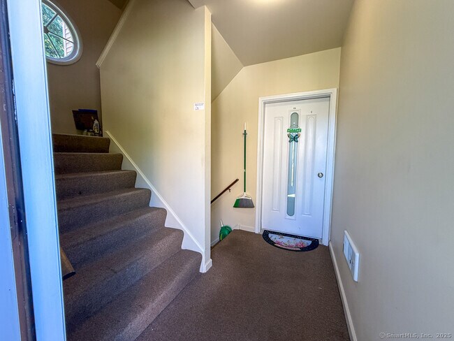 Building Photo - 55 Cross St