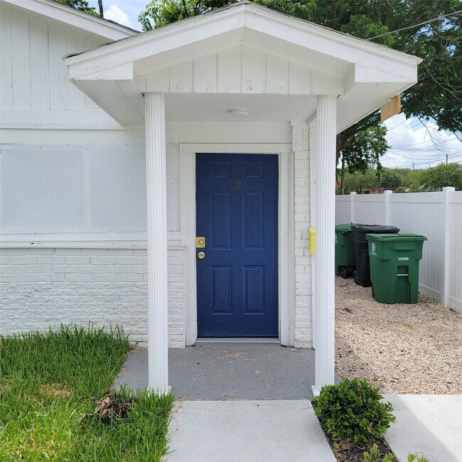 Building Photo - 3823 Lydia St