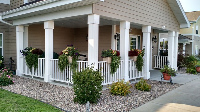 Building Photo - Bayside