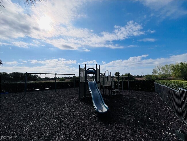 Building Photo - 10601 Crossback Ln