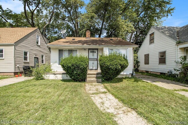 Building Photo - 22510 Frisbee St