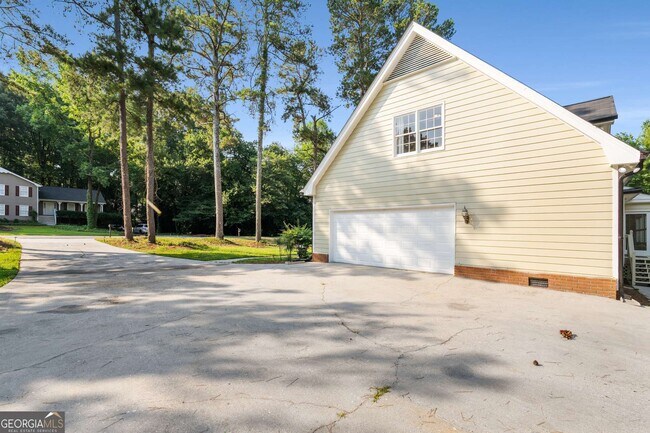 Building Photo - 1235 Green Turf Dr