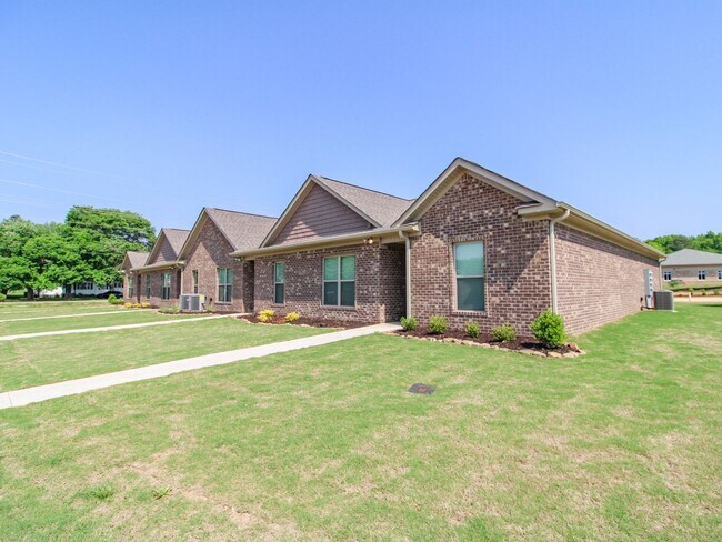 Building Photo - Athens City Schools. Great Location