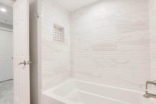 Building Photo - 2609 SW Egret Pond Cir