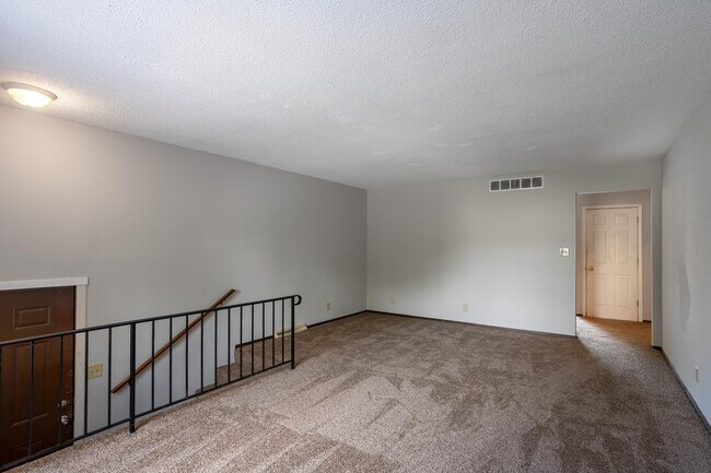 Building Photo - 4246 Santa Anna Dr