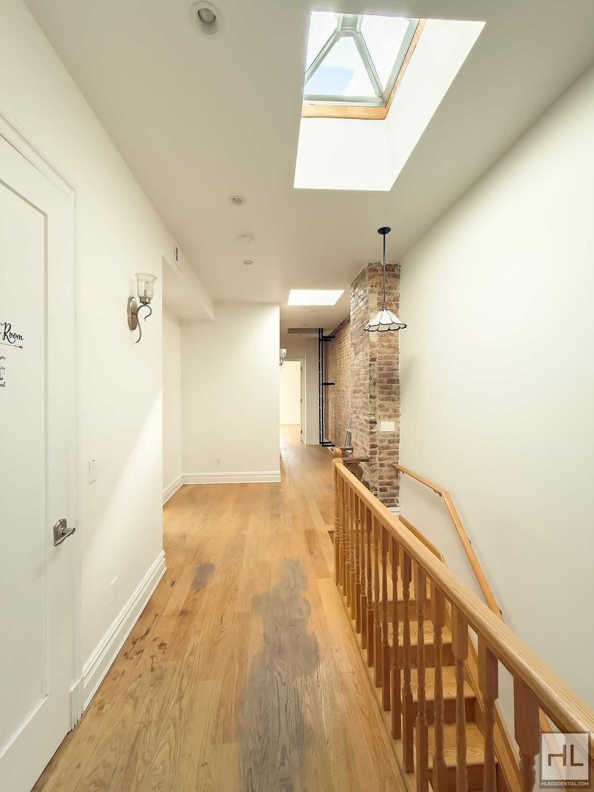 Building Photo - EASTERN PARKWAY / Remarkable Renovated 4-B...