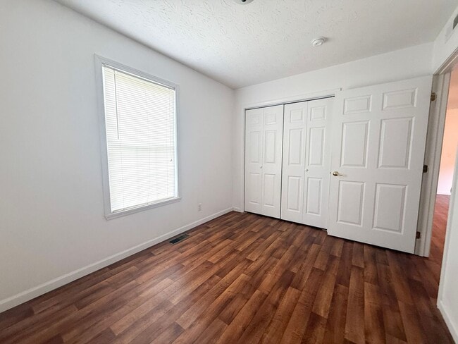 Building Photo - 3-Bedroom Home in Algood with Shaded Backyard