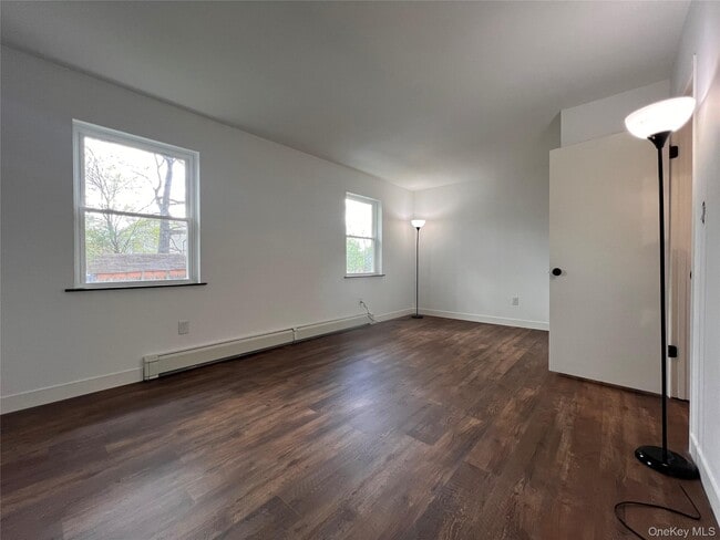 Building Photo - 524 Saracino Dr