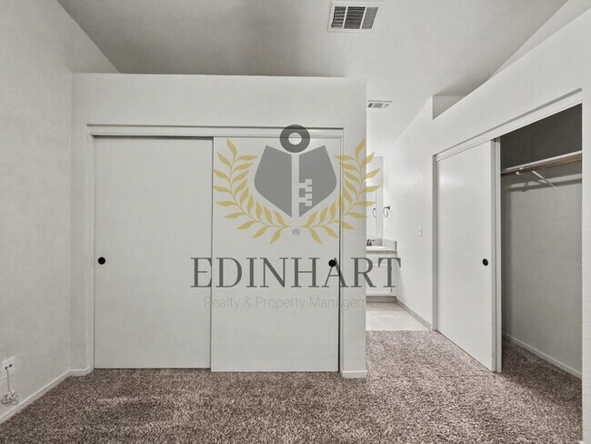 Building Photo - 2282 E Decatur Ave