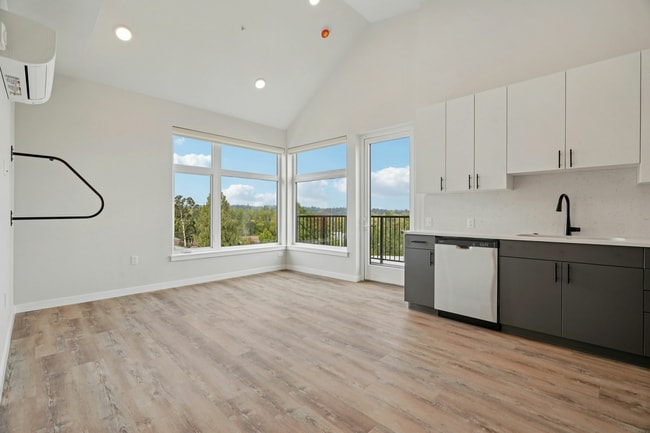 Primary Photo - Cartwright Apartments