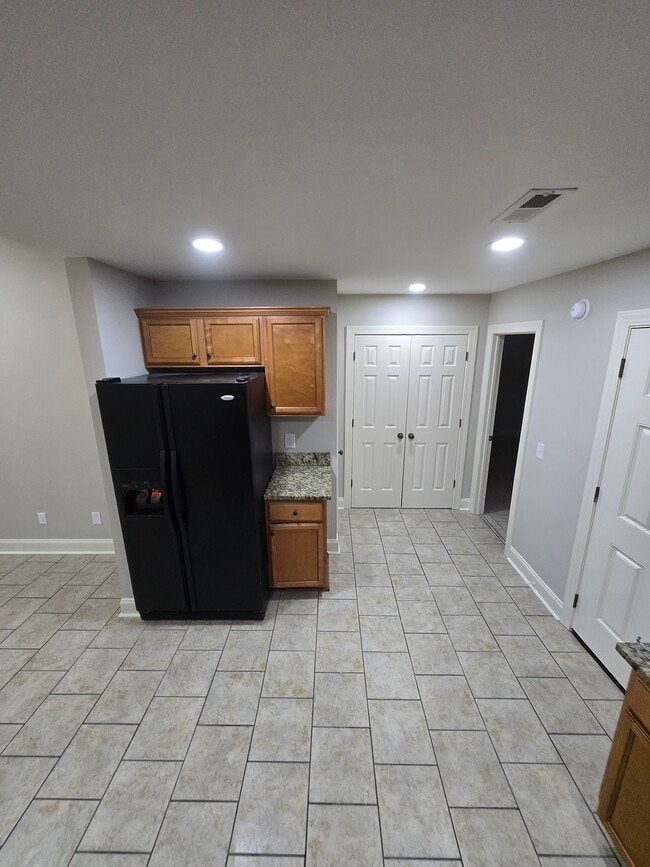Building Photo - 1405 Allies Ct