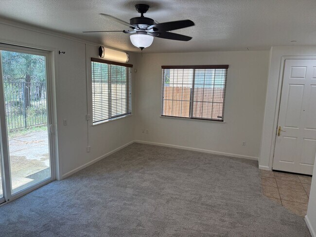 Building Photo - NICE 2-STORY CONDO 3 BED, 2.5 BATH, & 2 CAR GARAGE NEAR SHOPPING & HWY 50!