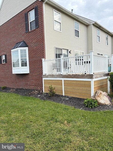 Building Photo - 2 Fair Wind Pl
