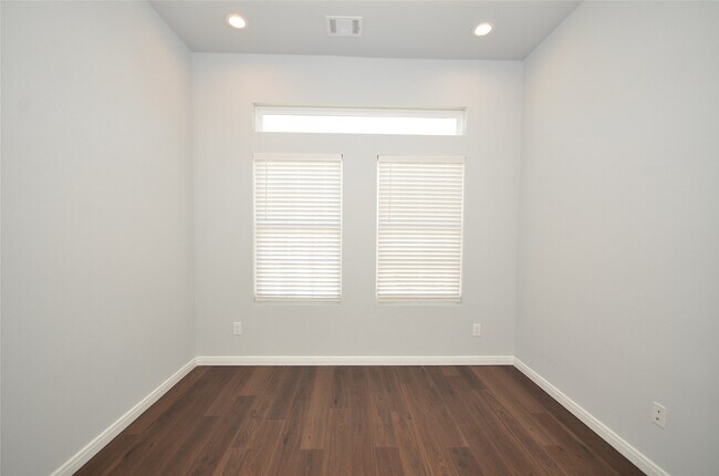 Building Photo - 18825 Luminescent Ln