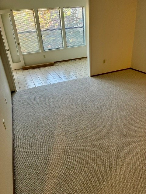 Building Photo - 1422 S Villa Way