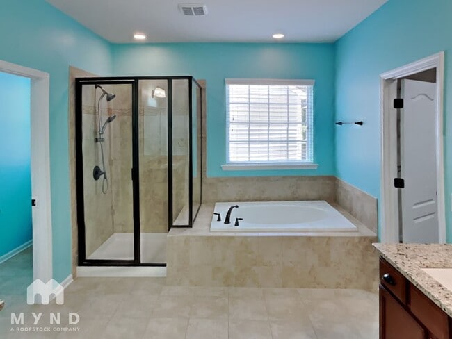 Building Photo - 9420 Ardrey Woods Dr