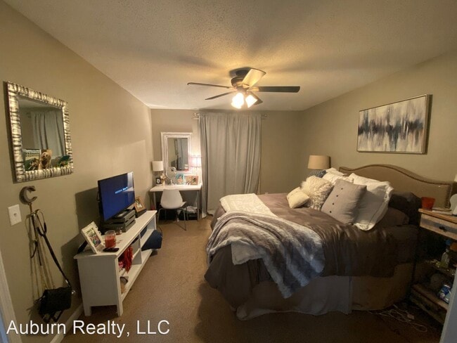Building Photo - 2 br, 2 bath House - Campus Courtyard @ Ma...