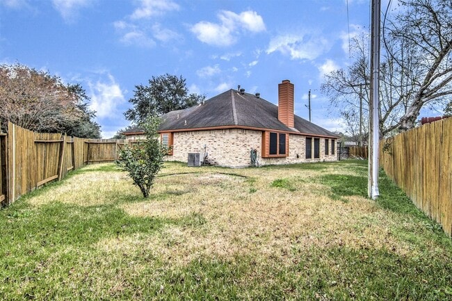 Building Photo - 179 Greenridge Cir