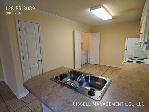 Building Photo - 128 Private Rd 3089