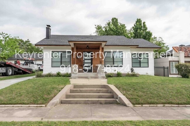 Building Photo - Midtown Tulsa | 4 Bed | 2 Bath | 2,010 SQFT