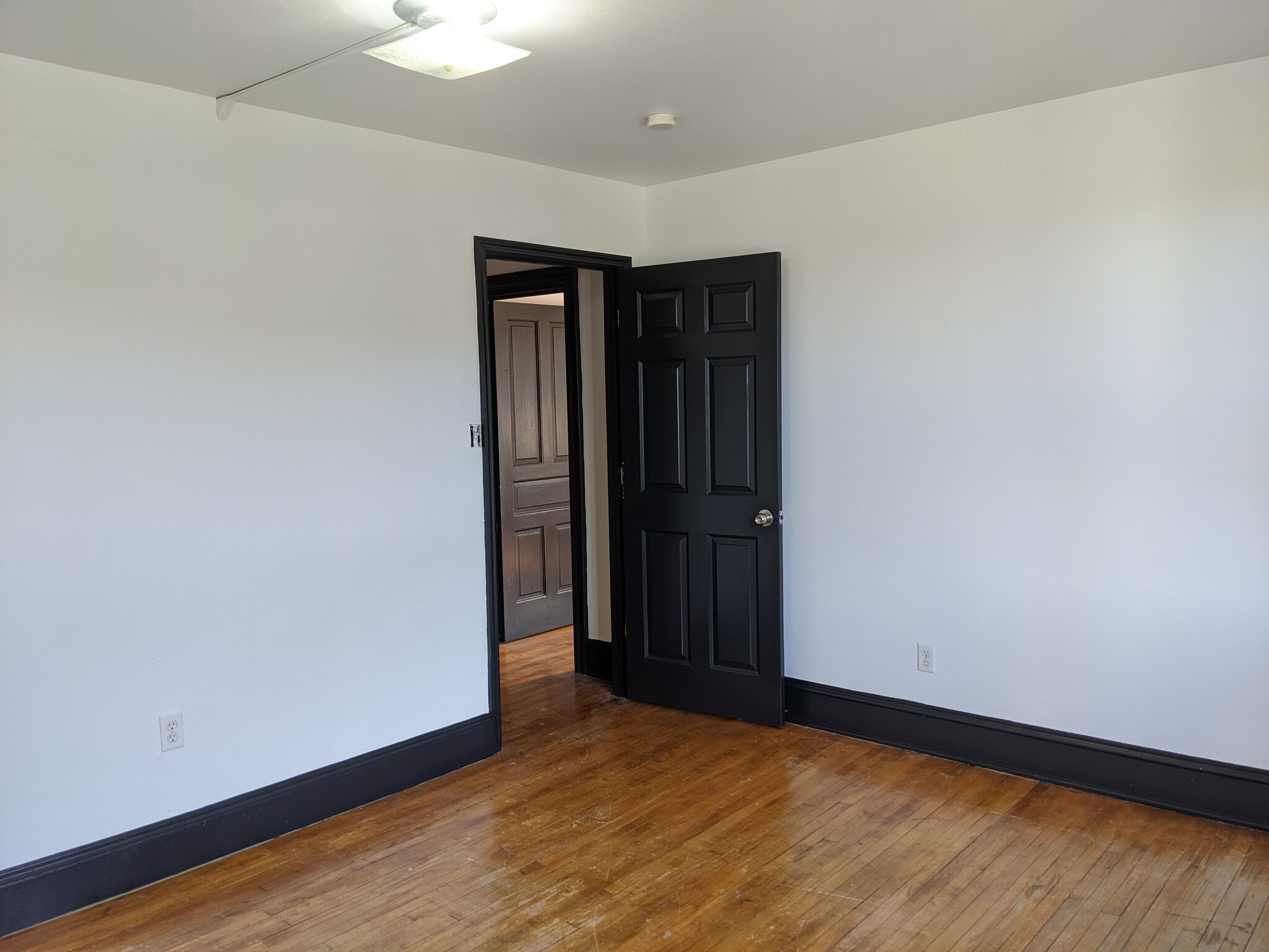 Bedroom 2 - 29 W 4th St