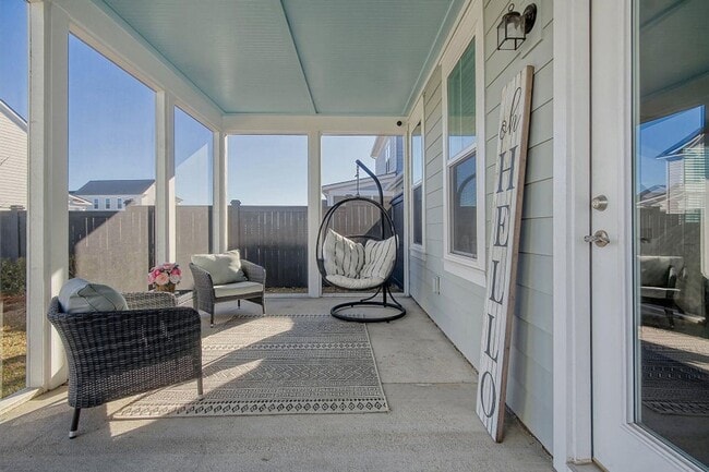 Building Photo - Refined Living in Midtown Nexton