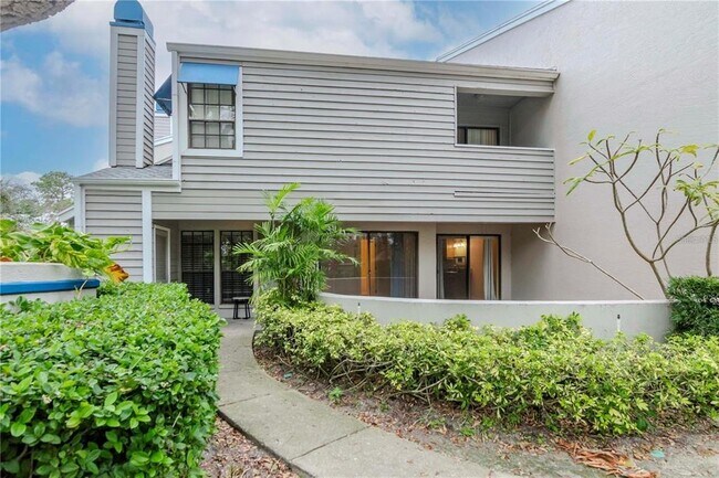 Building Photo - 8737 Bardmoor Pl