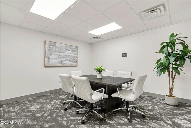 Building Photo - 9275 N 29th Ave