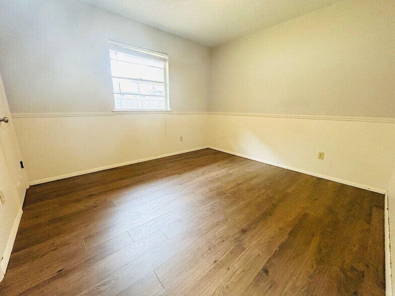 Second bed 2 - 628 Reynolds Rd