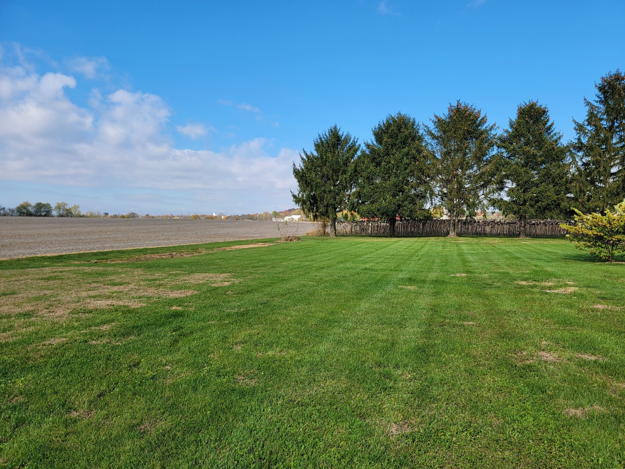 Building Photo - 819 Fruitville Pike