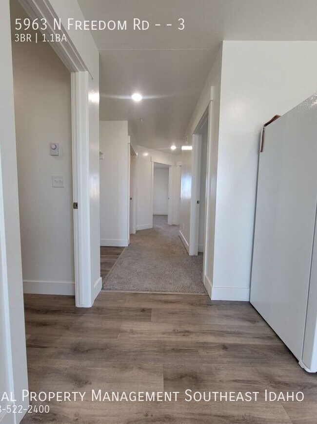 Building Photo - 5963 N Freedom Rd