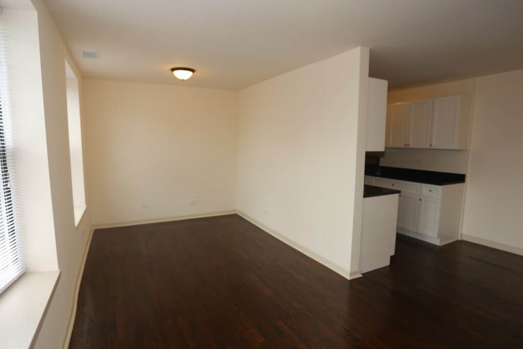 Building Photo - 4654 Malden St