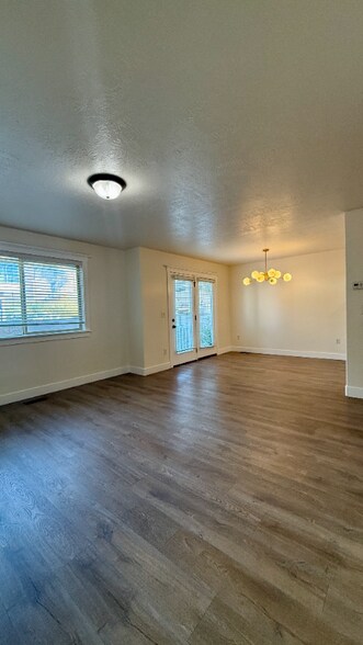 Primary Photo - 11733 S Harvest Bend Way