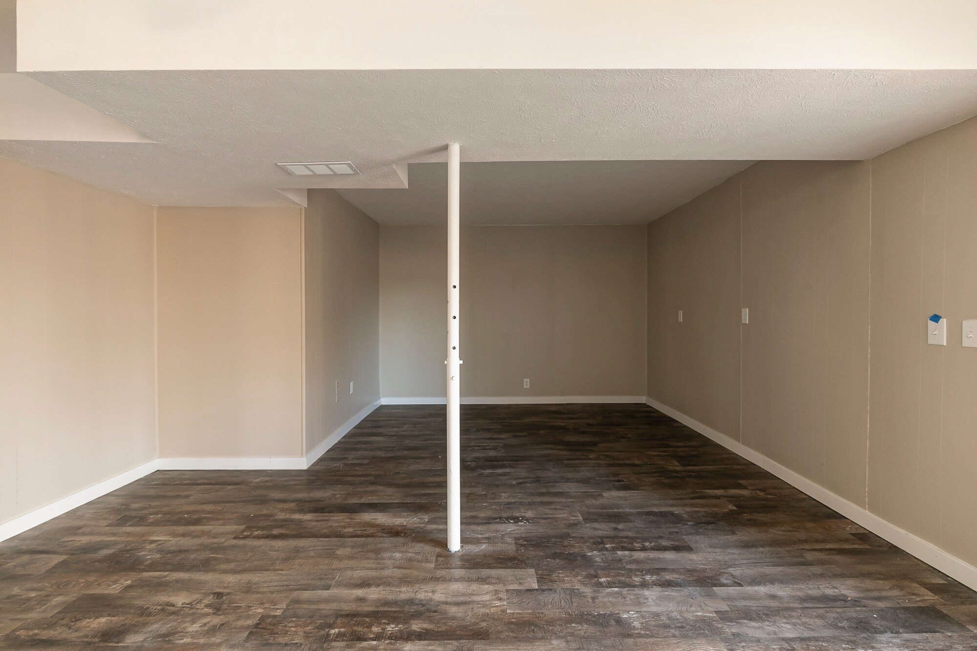 Building Photo - 137 Wallen Blf