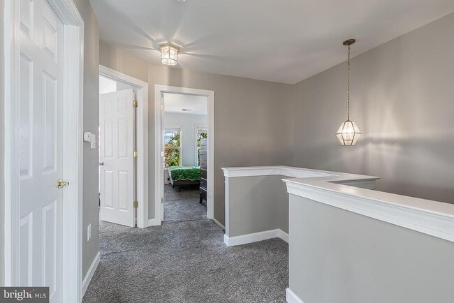 Building Photo - 8265 Glade Bank Dr