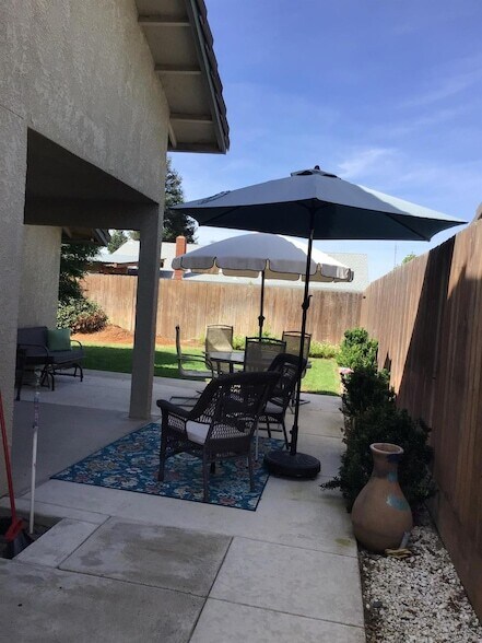 Building Photo - 1555 Morgan Dr