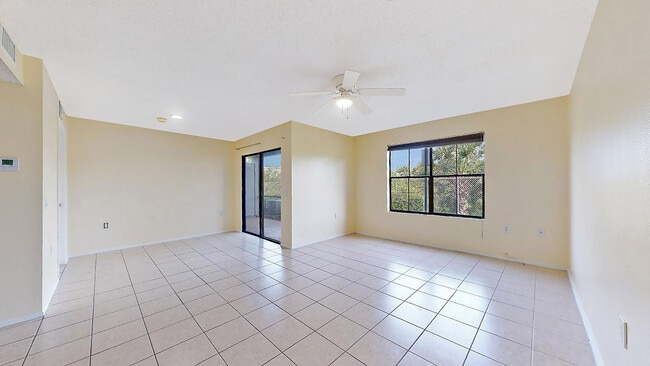 Building Photo - 15077 SW 103rd Ter