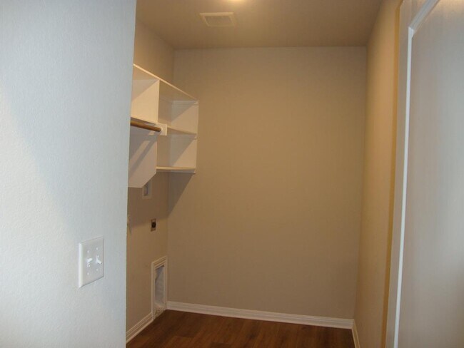 Building Photo - 2824 Smokehouse Trl