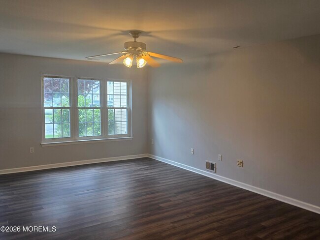Building Photo - 421 Ibis Ct