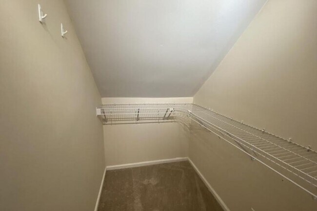 Building Photo - 209 Homewood Dr