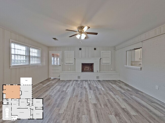 Building Photo - Spacious 3-Bed/2-Bath Home in Killough Springs