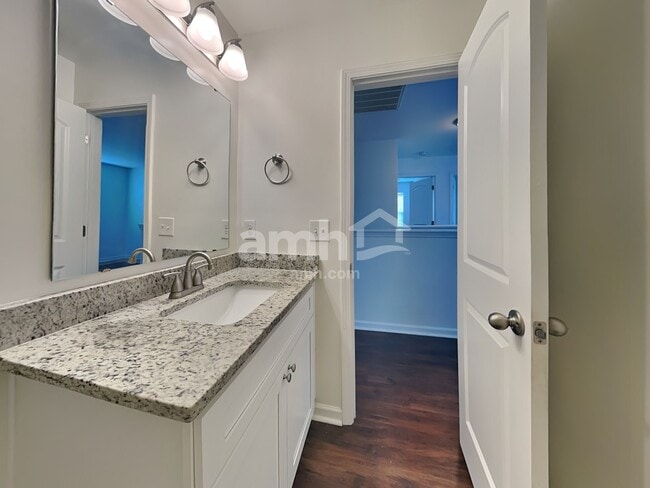 Building Photo - 36 Jones Creek Cir