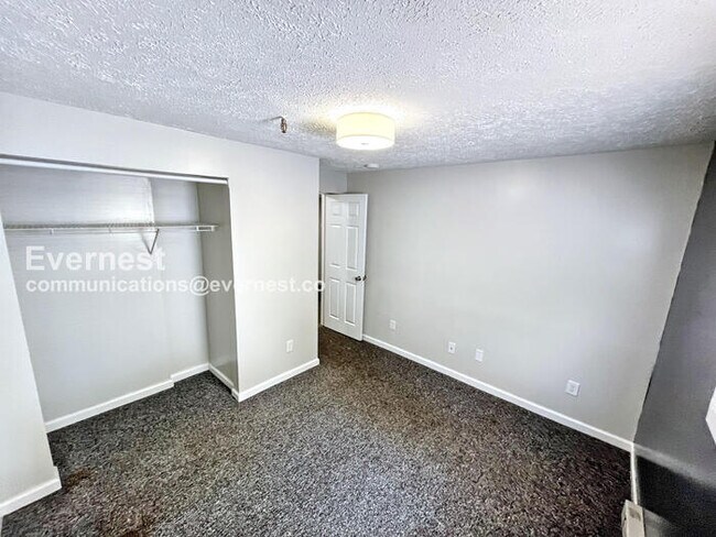 Building Photo - 210 Lower Consol Rd NW