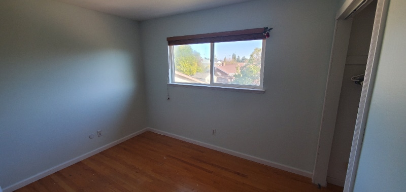 Building Photo - 1640 Baywood Dr